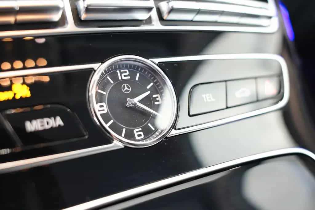 Mercedes-Benz E 200 Limousine AMG-Line*NAVI*KAM*LED 08/2016-photo-18