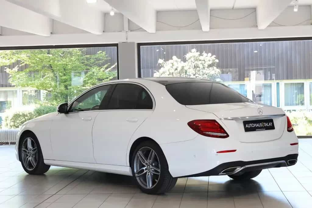 Mercedes-Benz E 200 Limousine AMG-Line*NAVI*KAM*LED 08/2016-photo-2