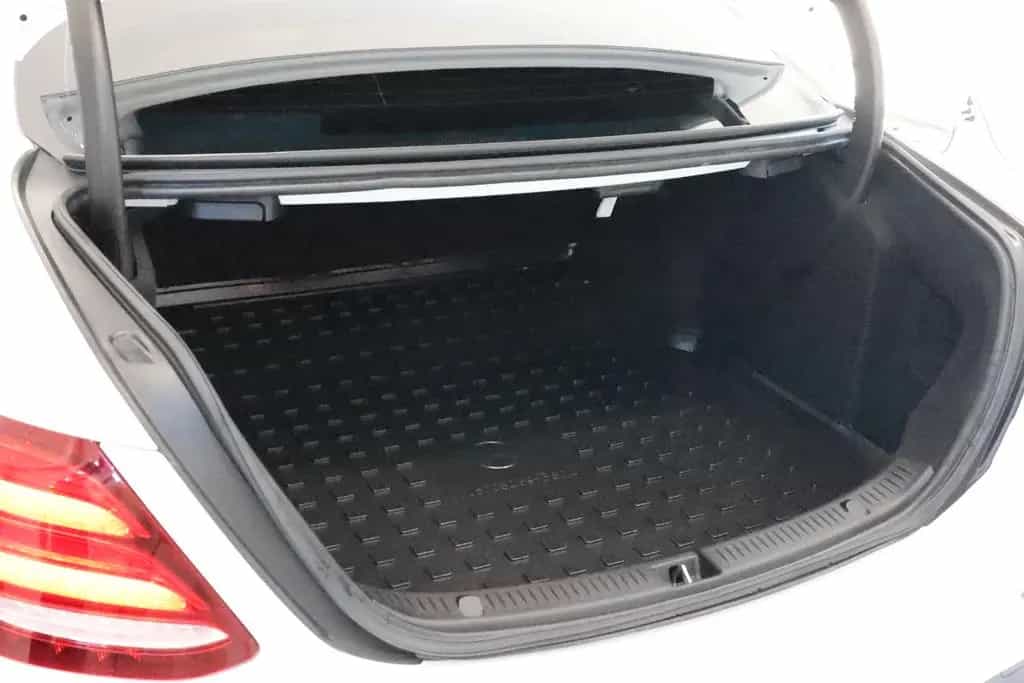 Mercedes-Benz E 200 Limousine AMG-Line*NAVI*KAM*LED 08/2016-photo-29