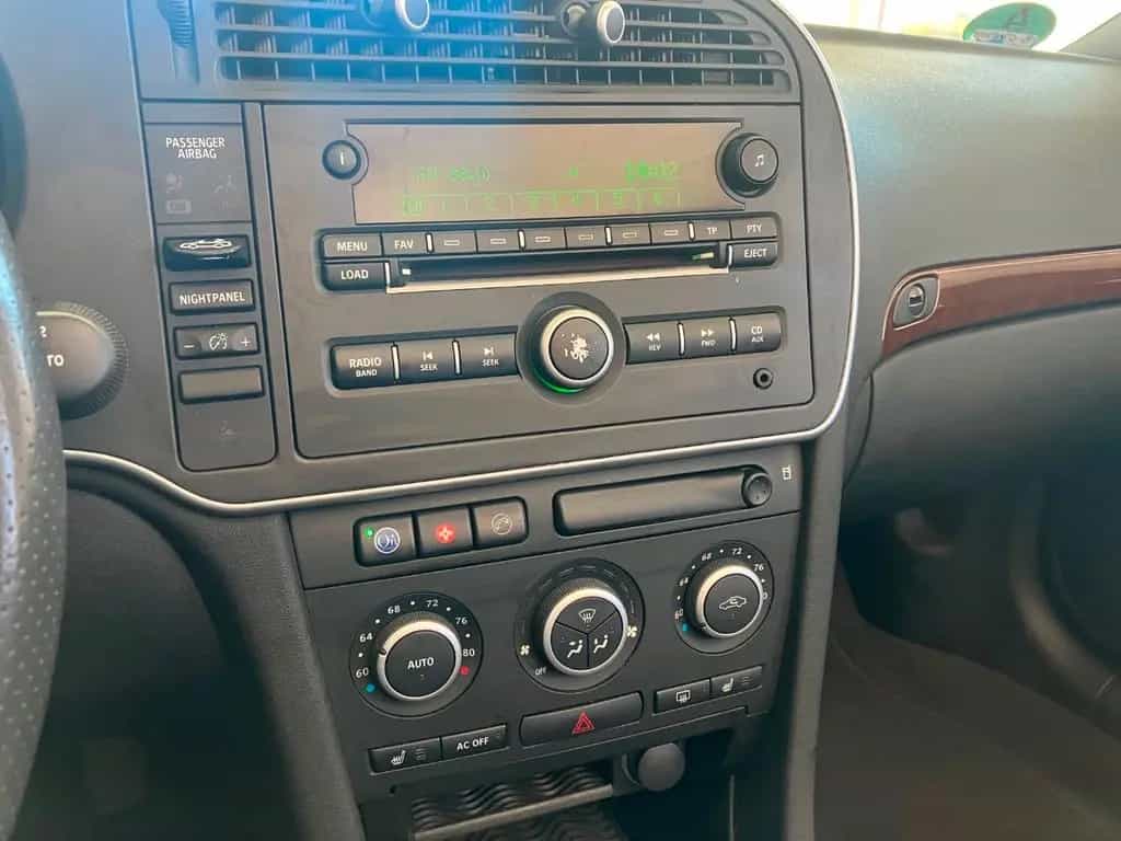 Saab 9-3 Cabrio 2.0 Turbo Leder el.Verdeck 07/2009-photo-14