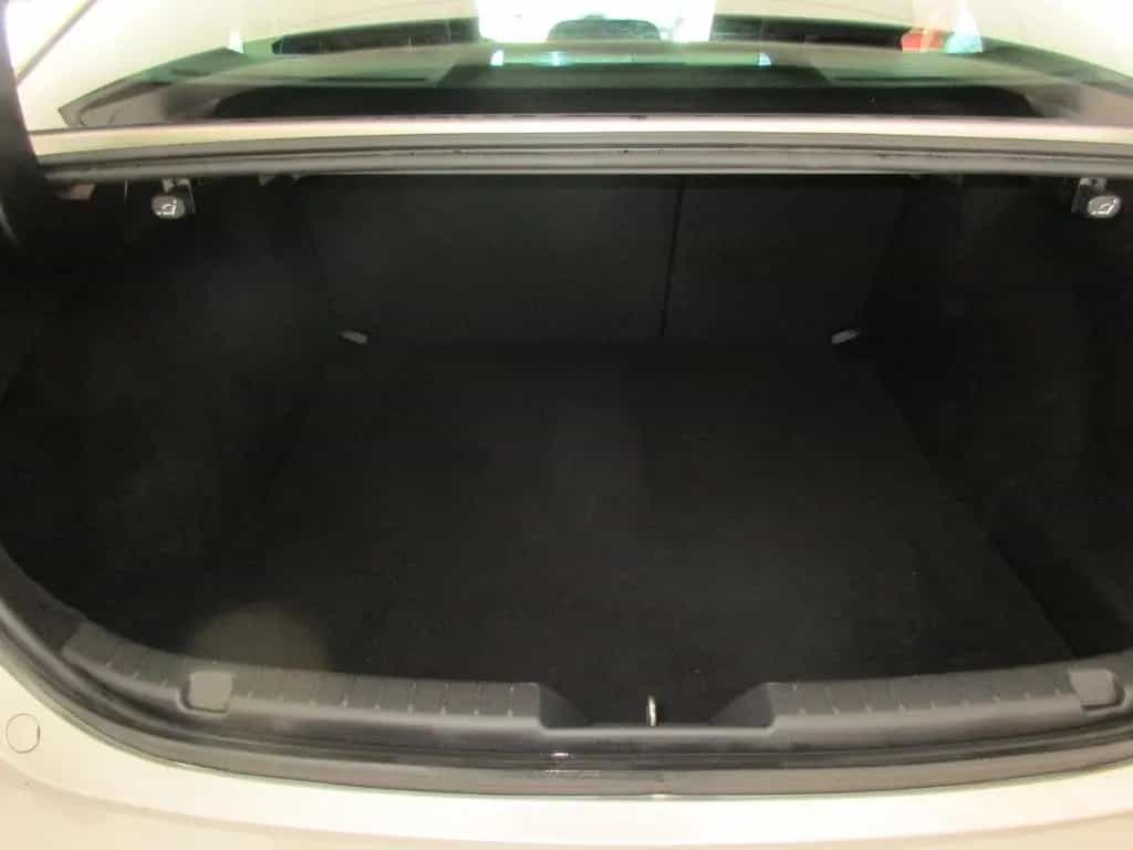 Mazda 3 e-SKYACTIV G 150 Drive Exclusive/Limo 01/2024-photo-8