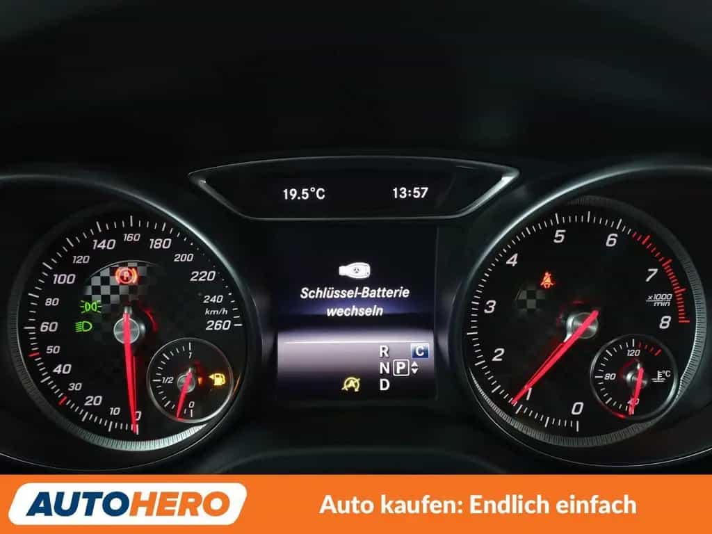 Mercedes-Benz A-Class 180 BlueEfficiency Urban Aut.*LED*ACC*PDC*SHZ* 03/2017-photo-19