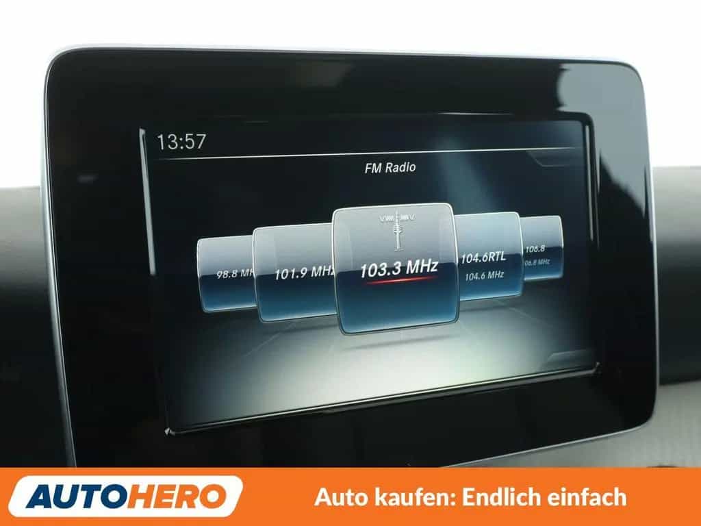 Mercedes-Benz A-Class 180 BlueEfficiency Urban Aut.*LED*ACC*PDC*SHZ* 03/2017-photo-21