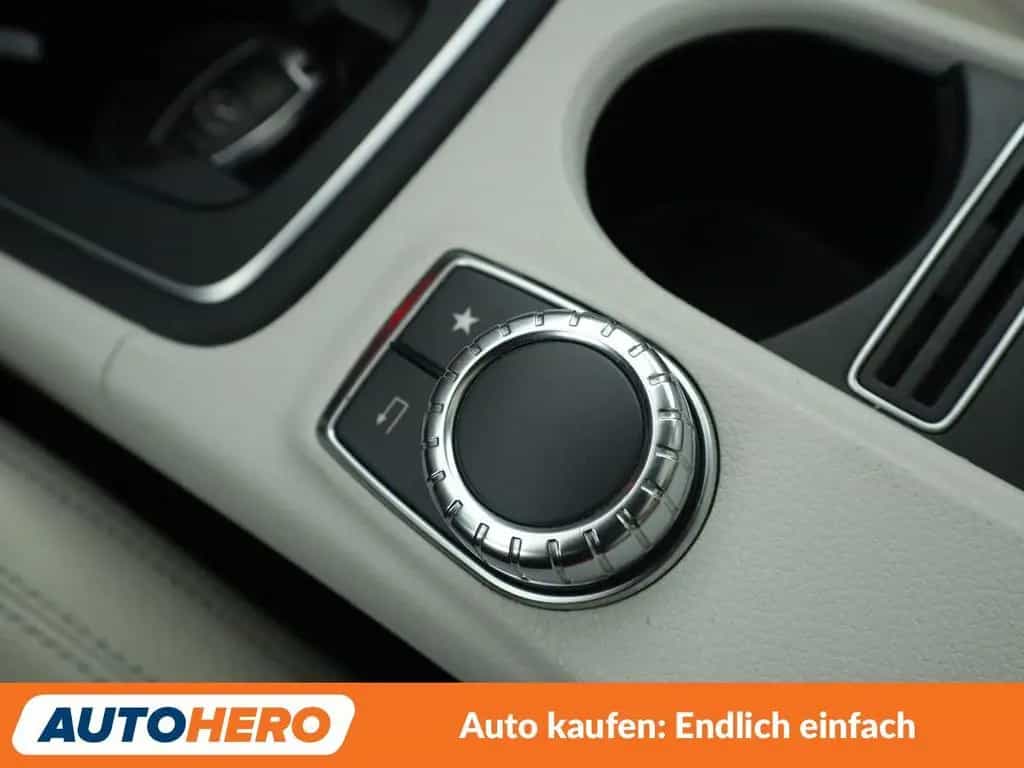 Mercedes-Benz A-Class 180 BlueEfficiency Urban Aut.*LED*ACC*PDC*SHZ* 03/2017-photo-25
