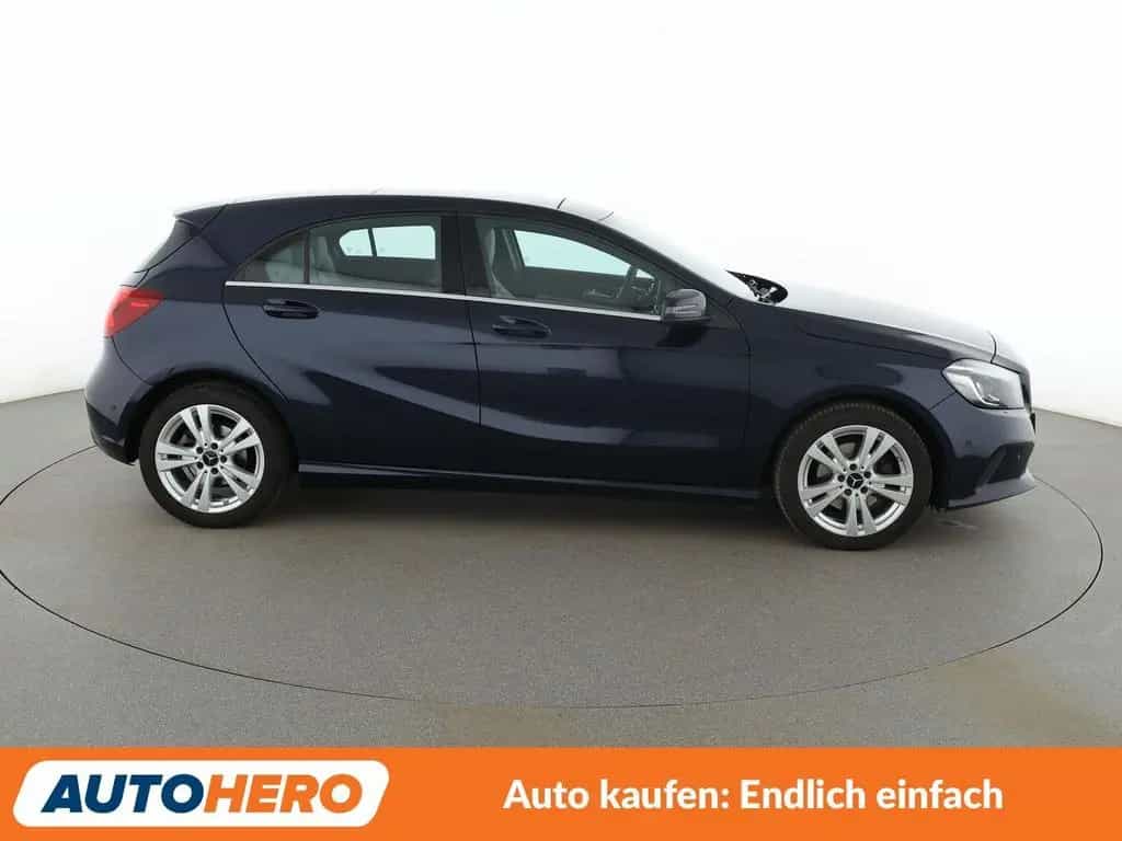 Mercedes-Benz A-Class 180 BlueEfficiency Urban Aut.*LED*ACC*PDC*SHZ* 03/2017-photo-6