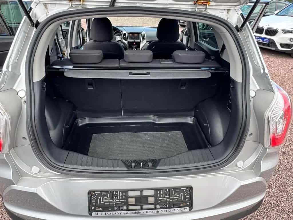 Ssangyong Tivoli 1.6 e-XDi Sapphire 2WD *Navi*Kamera*AHK * 03/2017-photo-14