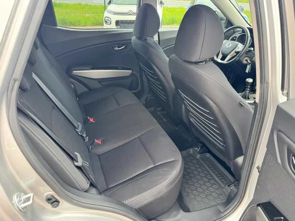 Ssangyong Tivoli 1.6 e-XDi Sapphire 2WD *Navi*Kamera*AHK * 03/2017-photo-5