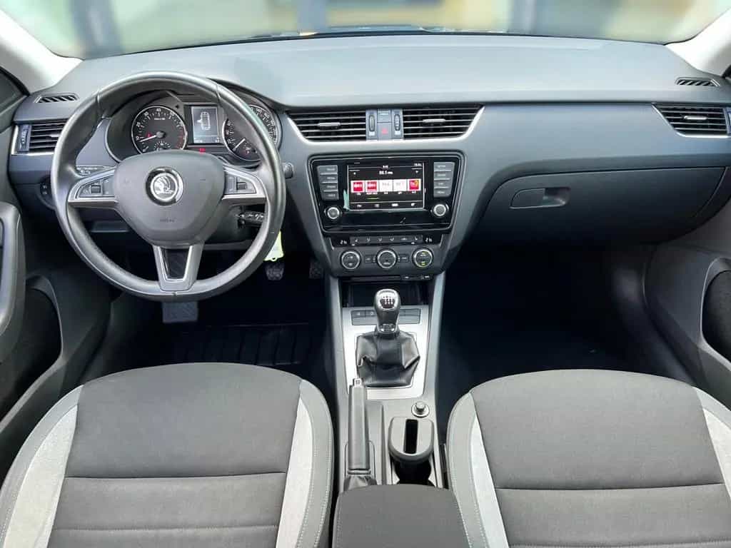 Skoda Octavia Combi Joy 81kw TSI *Einparkhilfe*Anhänge 03/2016-photo-8