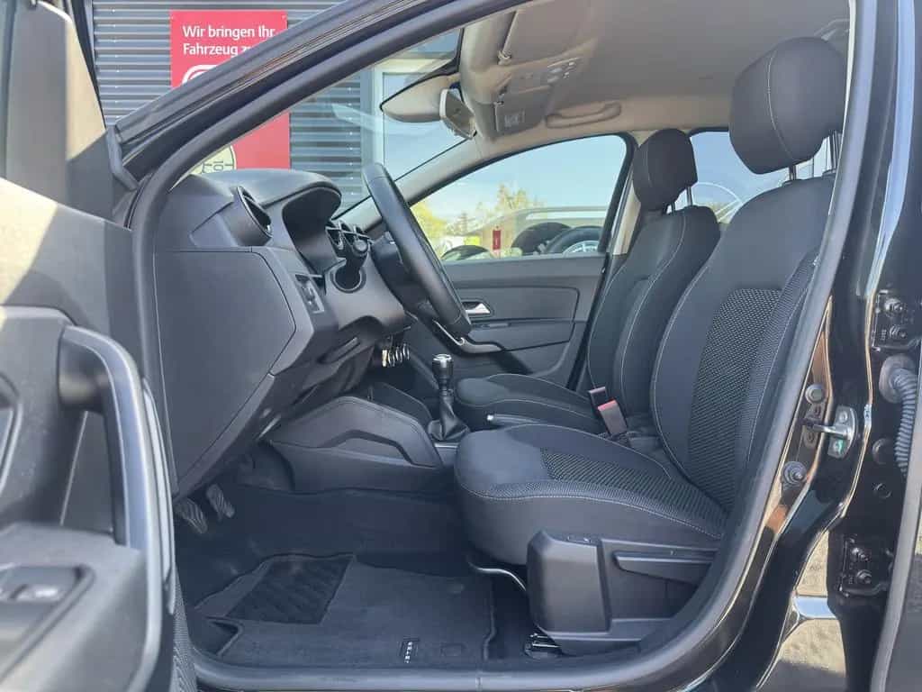 Dacia Duster II Comfort *1.HAND|8-FACH|LED|AHK|TÜV* 08/2018-photo-19