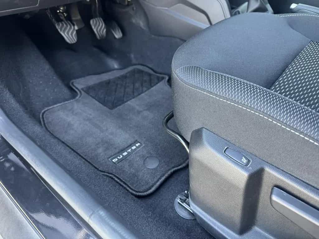 Dacia Duster II Comfort *1.HAND|8-FACH|LED|AHK|TÜV* 08/2018-photo-22