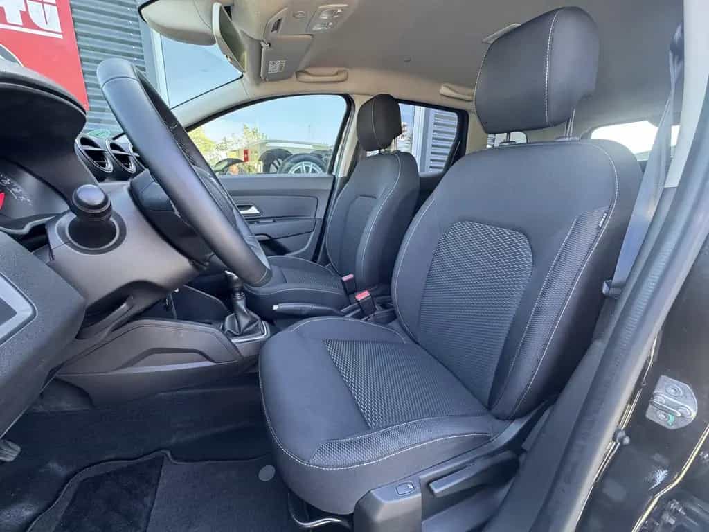 Dacia Duster II Comfort *1.HAND|8-FACH|LED|AHK|TÜV* 08/2018-photo-23