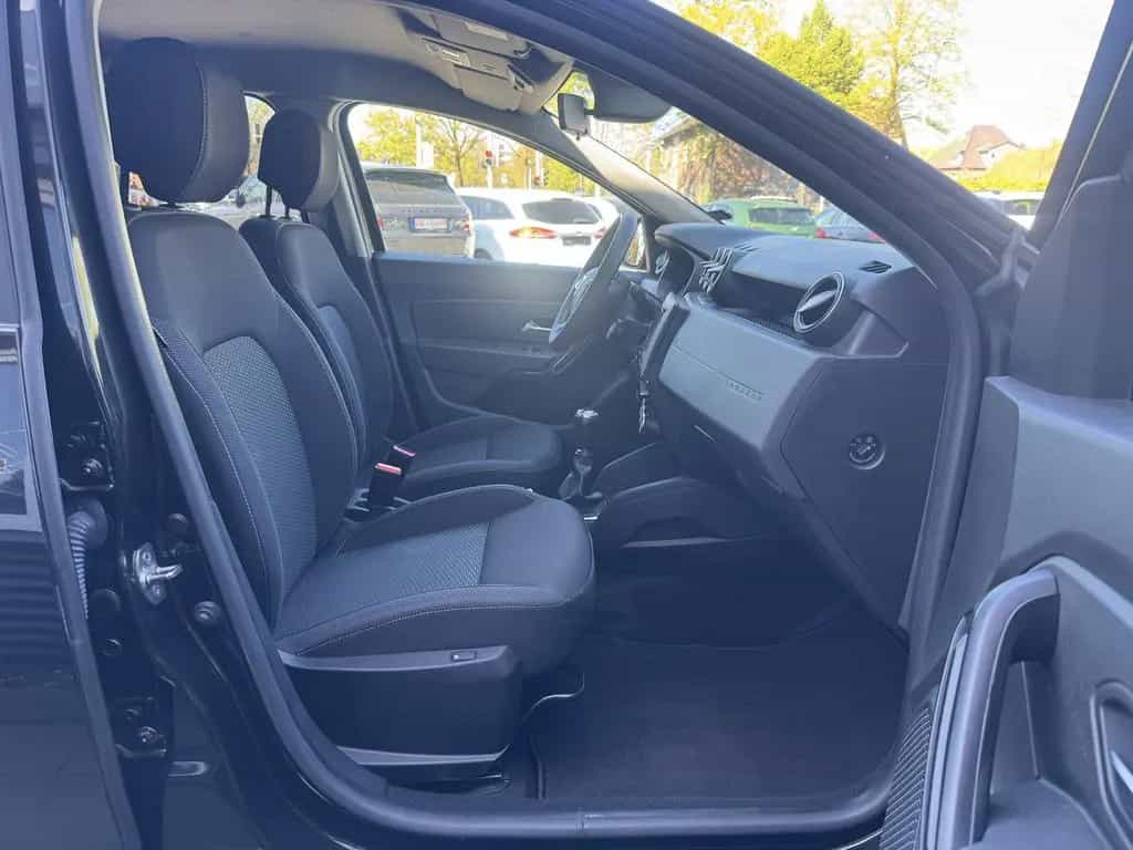 Dacia Duster II Comfort *1.HAND|8-FACH|LED|AHK|TÜV* 08/2018-photo-27