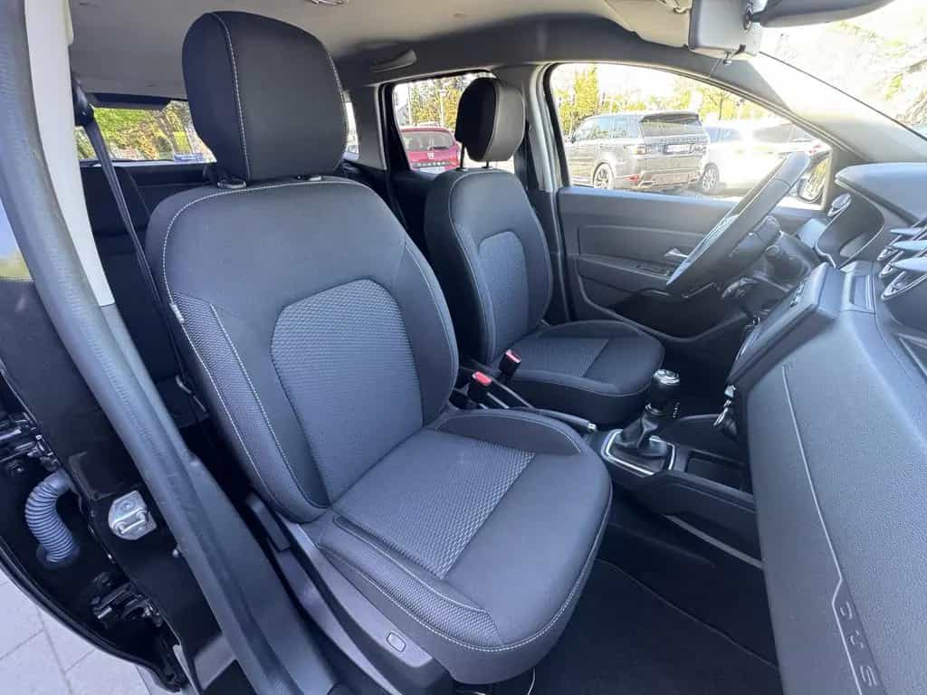 Dacia Duster II Comfort *1.HAND|8-FACH|LED|AHK|TÜV* 08/2018-photo-32
