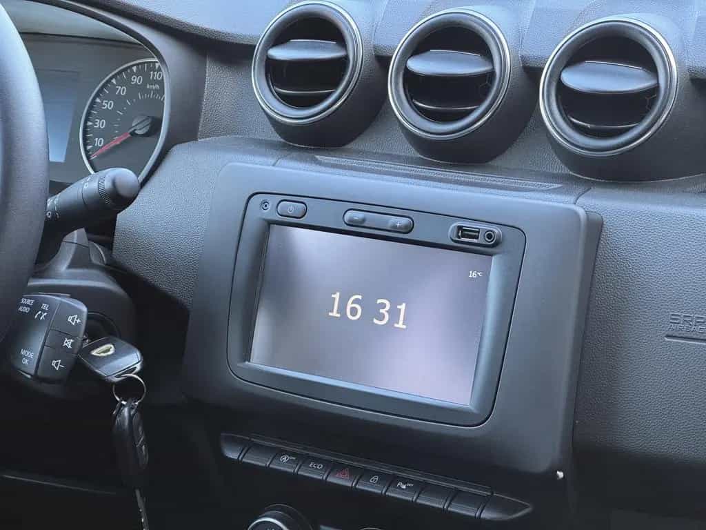 Dacia Duster II Comfort *1.HAND|8-FACH|LED|AHK|TÜV* 08/2018-photo-38