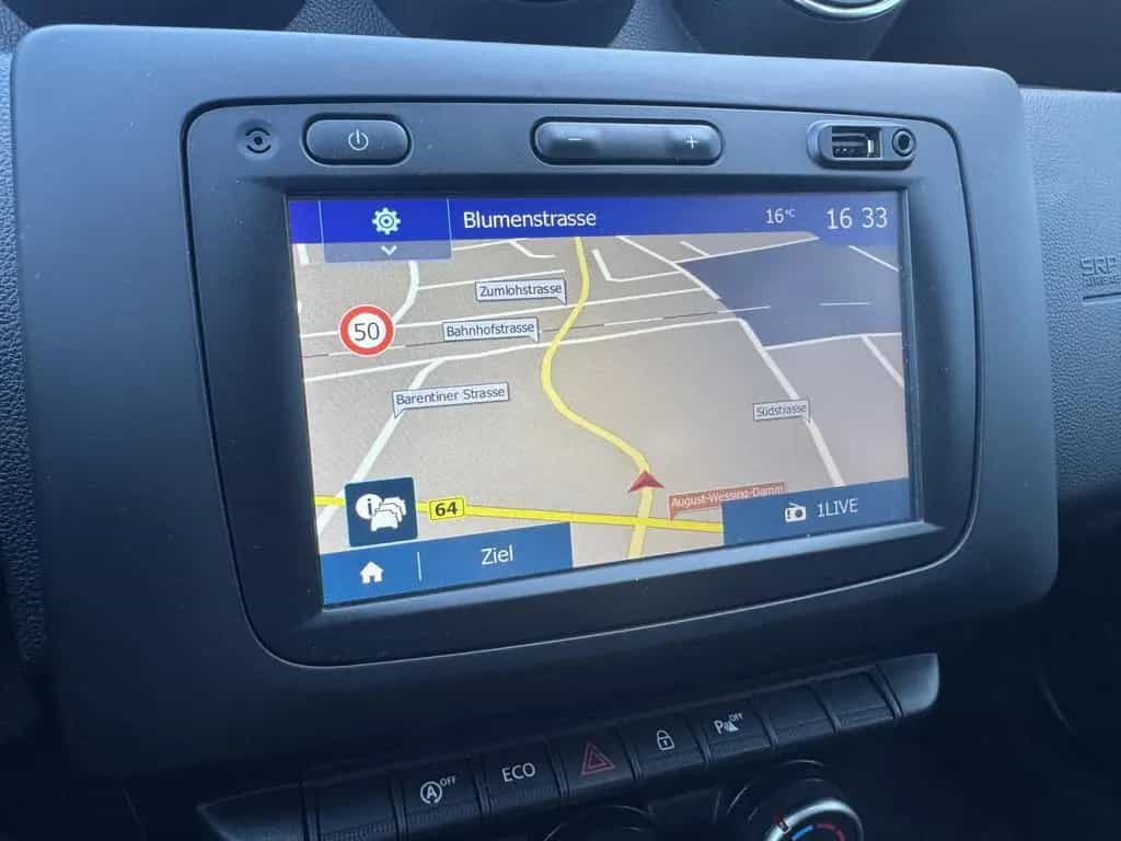 Dacia Duster II Comfort *1.HAND|8-FACH|LED|AHK|TÜV* 08/2018-photo-40