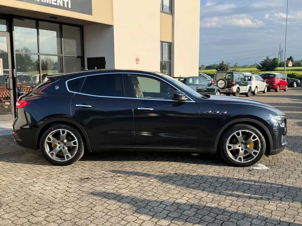Maserati Levante V6 Diesel AWD Granlusso 04/2018-photo-2