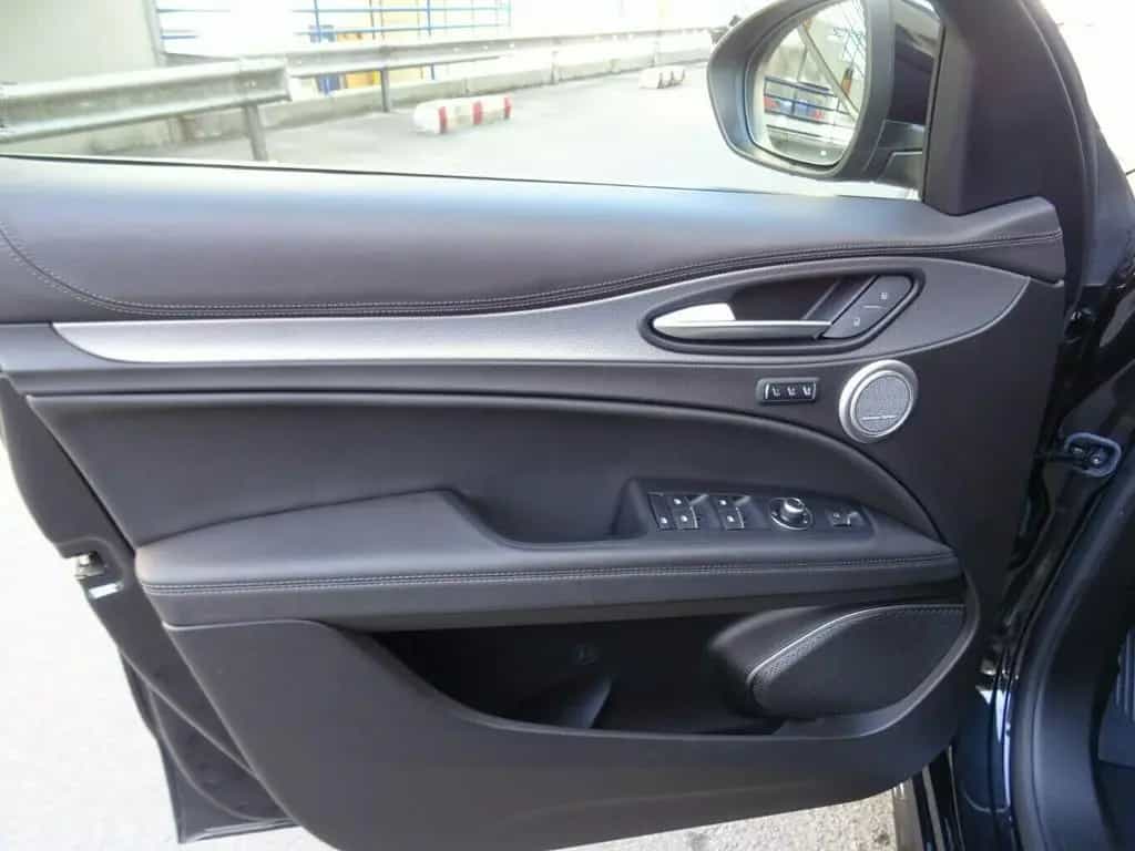 Alfa Romeo Stelvio 2.0 Turbo 16V AT8-Q4 Veloce,AHK,Leder 06/2022-photo-20