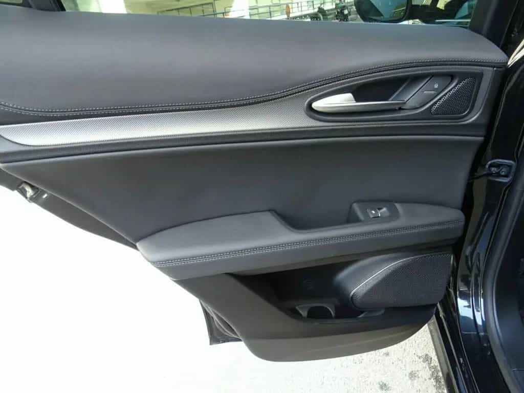 Alfa Romeo Stelvio 2.0 Turbo 16V AT8-Q4 Veloce,AHK,Leder 06/2022-photo-22