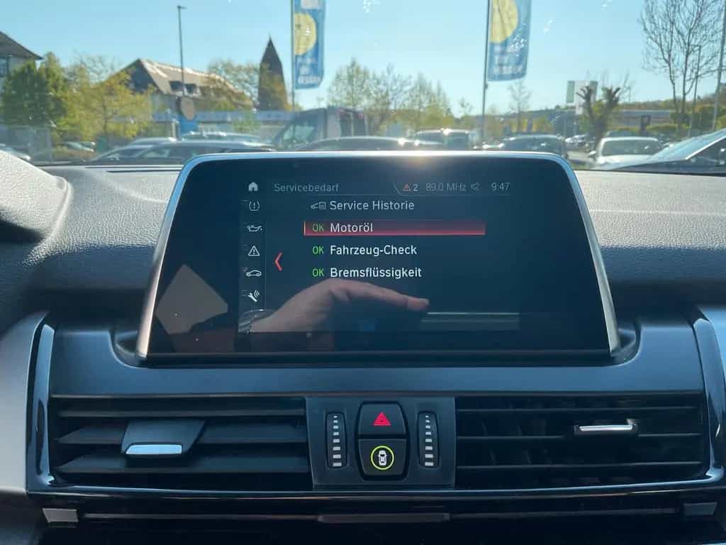 BMW 2 Series 220 i Active Tourer LED Navi PDC SHZ Klima Tempo 04/2018-photo-15