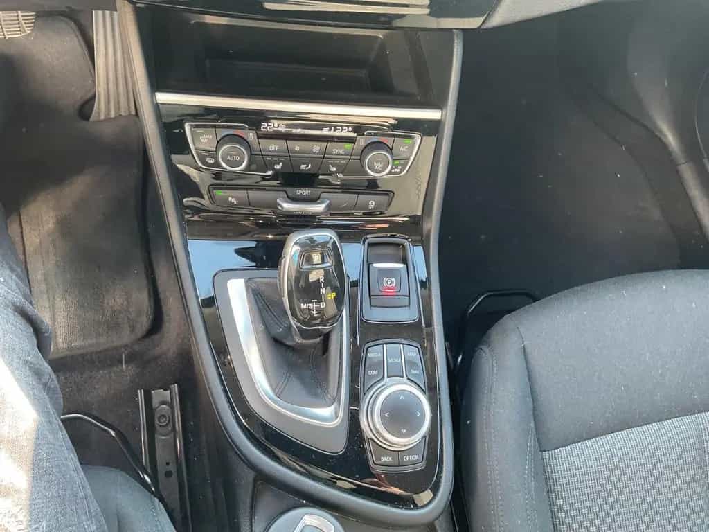 BMW 2 Series 220 i Active Tourer LED Navi PDC SHZ Klima Tempo 04/2018-photo-19