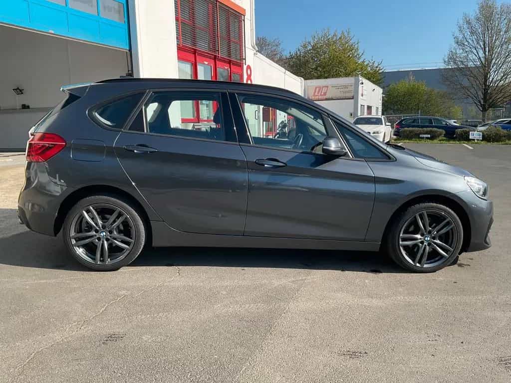 BMW 2 Series 220 i Active Tourer LED Navi PDC SHZ Klima Tempo 04/2018-photo-2