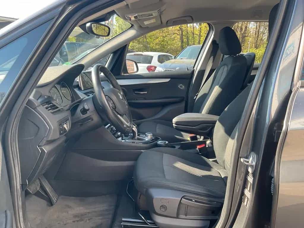 BMW 2 Series 220 i Active Tourer LED Navi PDC SHZ Klima Tempo 04/2018-photo-8