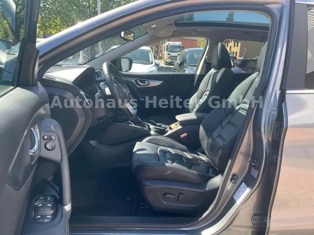 Nissan Qashqai 1.3 Akari Auto./ Leder+Pano.+360°+AHK 05/2021-photo-15