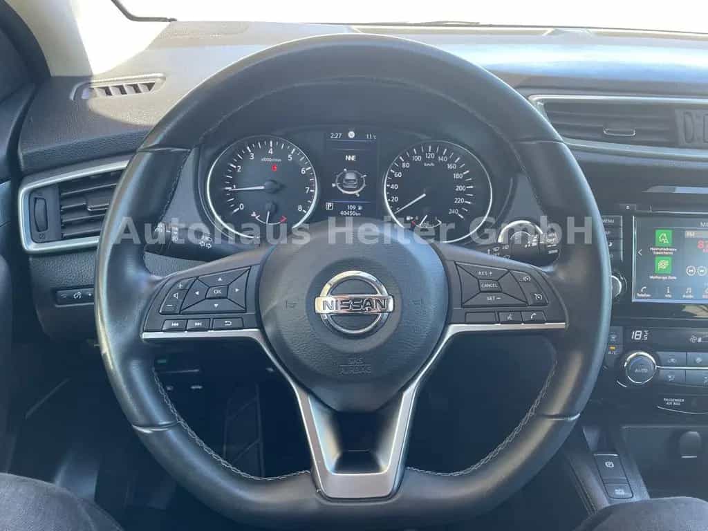 Nissan Qashqai 1.3 Akari Auto./ Leder+Pano.+360°+AHK 05/2021-photo-18