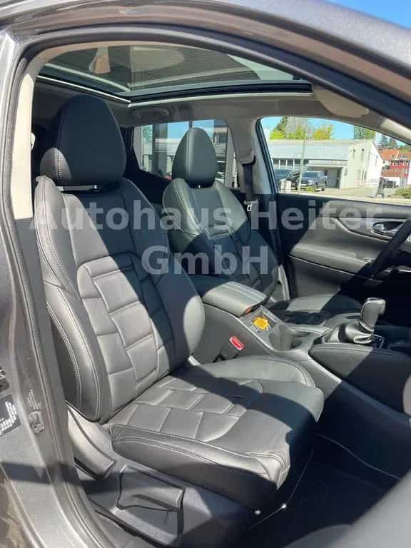 Nissan Qashqai 1.3 Akari Auto./ Leder+Pano.+360°+AHK 05/2021-photo-9