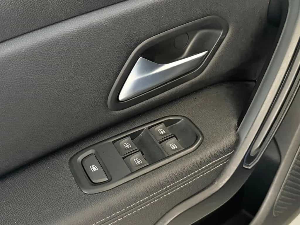 Dacia Duster II Prestige Automatik Leder LED 360CAM 11/2021-photo-21