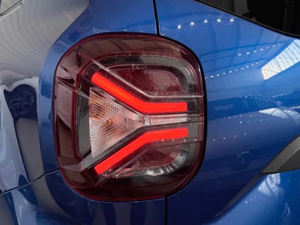 Dacia Duster II Prestige Automatik Leder LED 360CAM 11/2021-photo-8