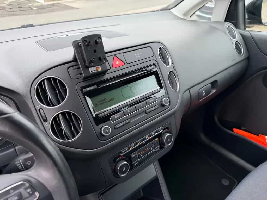 Volkswagen Golf Plus VI Anhkp AUTOMATIK Pdc Sitzhz Tempo BT 04/2011-photo-15