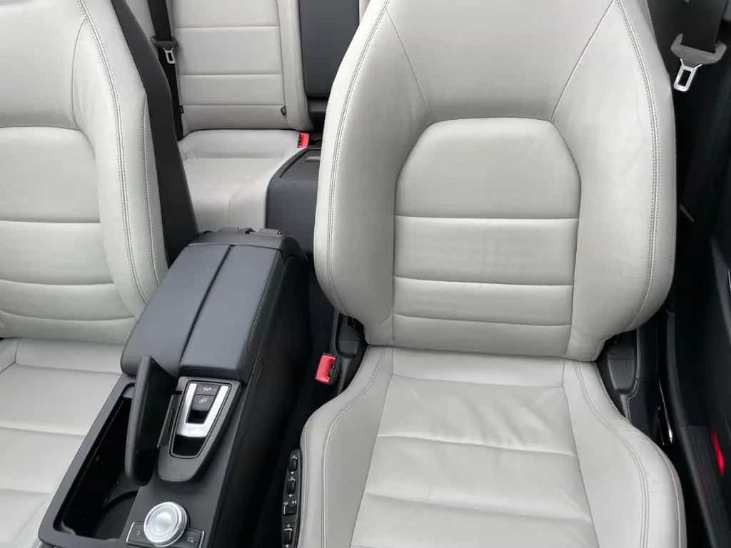 Mercedes-Benz E-Class 300 Cabrio CGI BlueEfficiency AMG-PAKET 12/2011-photo-12