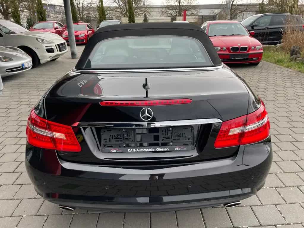 Mercedes-Benz E-Class 300 Cabrio CGI BlueEfficiency AMG-PAKET 12/2011-photo-23