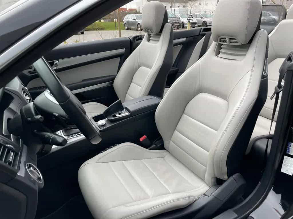 Mercedes-Benz E-Class 300 Cabrio CGI BlueEfficiency AMG-PAKET 12/2011-photo-4