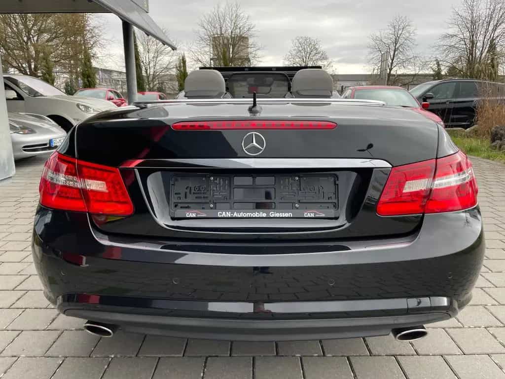 Mercedes-Benz E-Class 300 Cabrio CGI BlueEfficiency AMG-PAKET 12/2011-photo-5