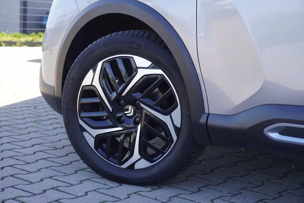 Citroën C4 1.2 Pure Tech Max/Panorama/Kamera/LED/Navi/ 10/2023-photo-25