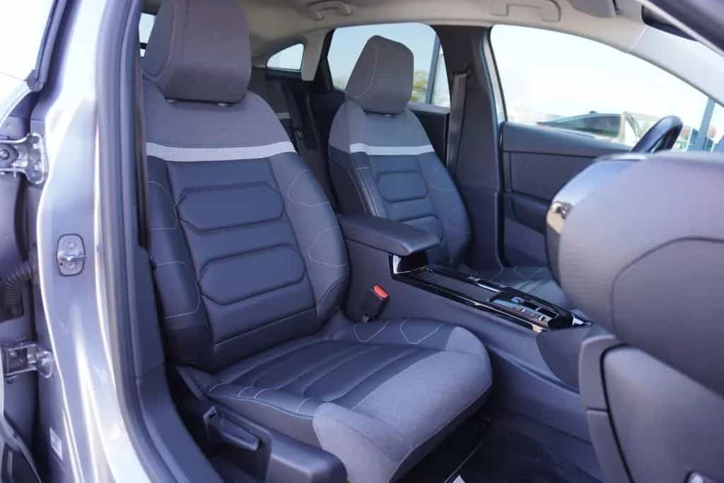 Citroën C4 1.2 Pure Tech Max/Panorama/Kamera/LED/Navi/ 10/2023-photo-9