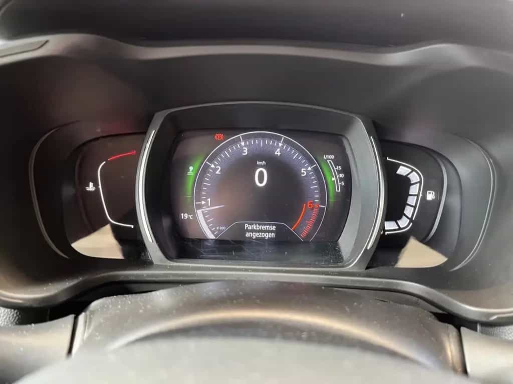 Renault Kadjar Life 1.2 TCE Energy Klimaanlage Tempomat 11/2017-photo-11