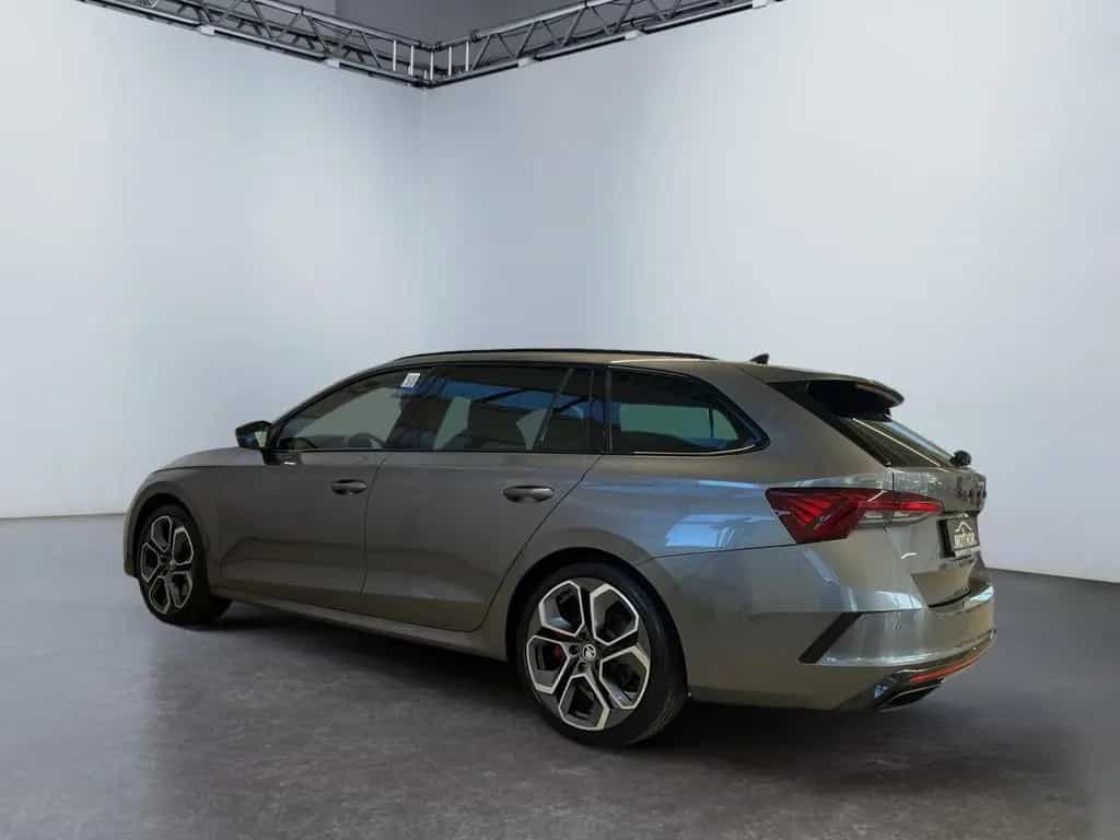 Skoda Octavia Combi RS 2.0 TSI DSG Standheizung MATRIX 02/2023-photo-3