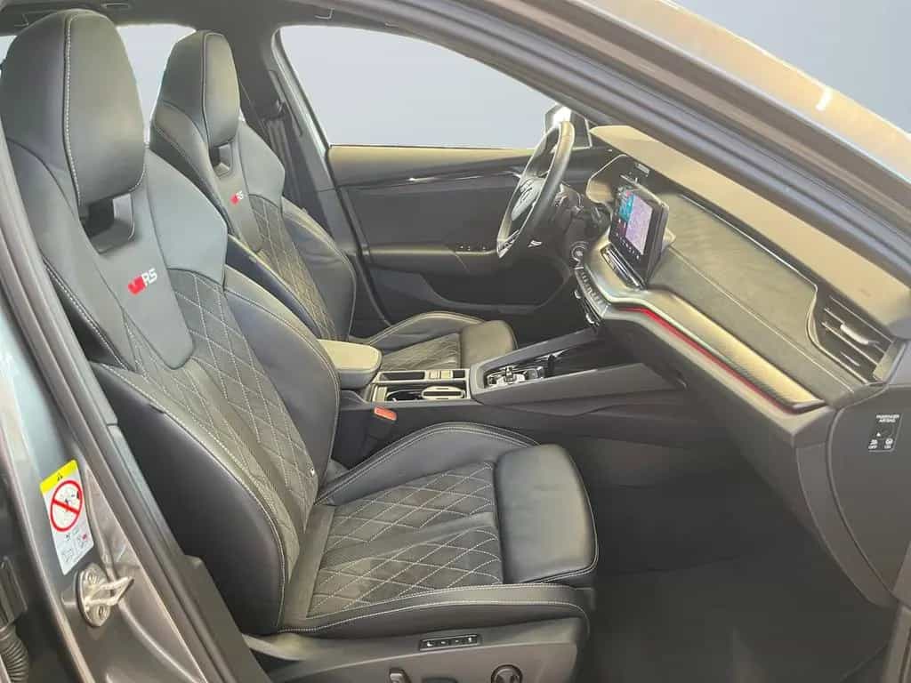Skoda Octavia Combi RS 2.0 TSI DSG Standheizung MATRIX 02/2023-photo-9