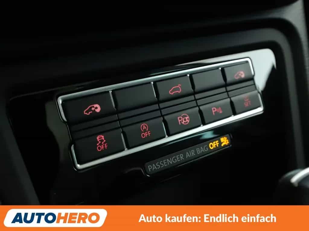 Volkswagen Sharan 2.0 TSI Highline BlueMotion Tech Aut.*NAV 10/2016-photo-26