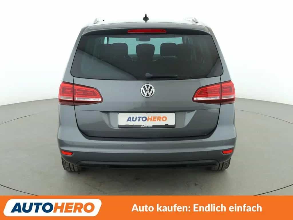 Volkswagen Sharan 2.0 TSI Highline BlueMotion Tech Aut.*NAV 10/2016-photo-4