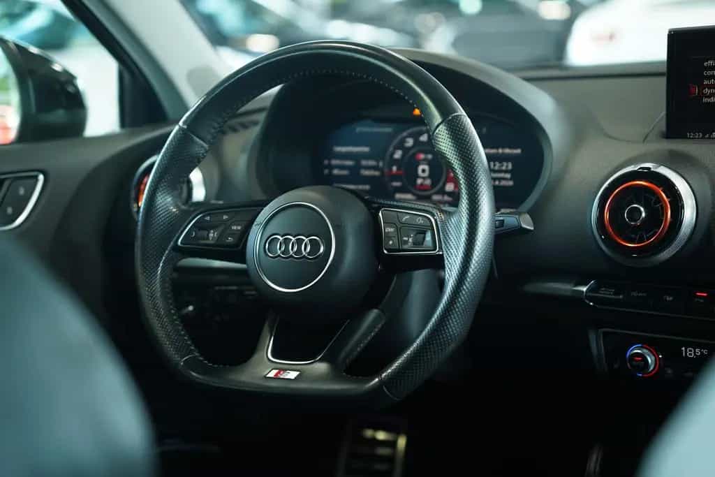 Audi S3 Limousine q. 2.H *Pano*NO OPF*Schale*Virtual 02/2018-photo-46