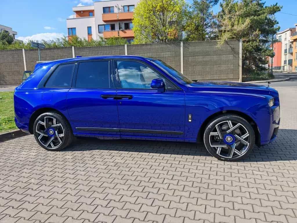Rolls-Royce Cullinan Black Badge Series II - Sofort !!! 04/2026-photo-1