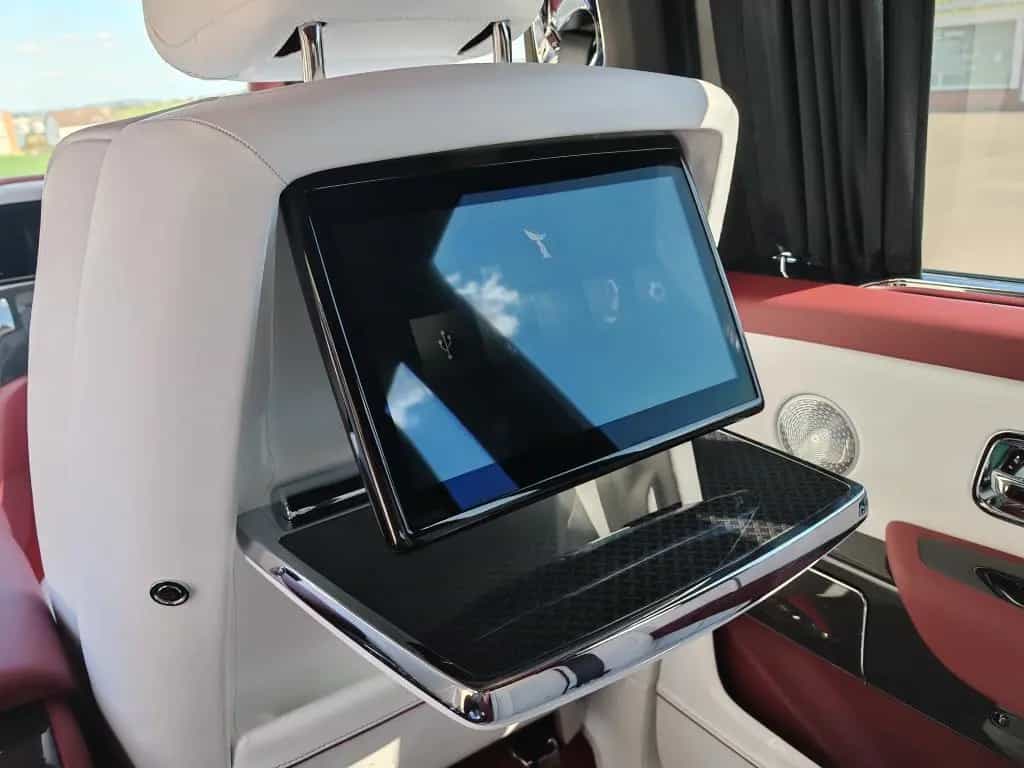 Rolls-Royce Cullinan Black Badge Series II - Sofort !!! 04/2026-photo-15