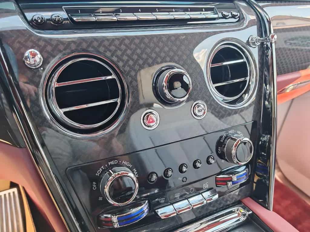 Rolls-Royce Cullinan Black Badge Series II - Sofort !!! 04/2026-photo-20