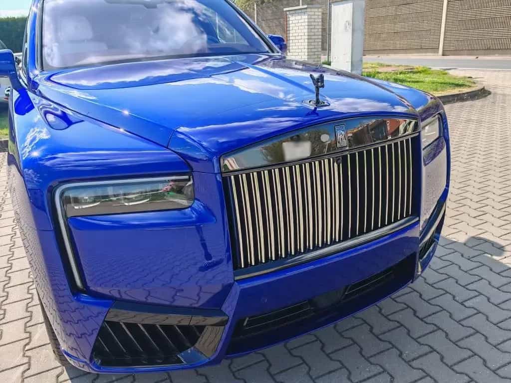 Rolls-Royce Cullinan Black Badge Series II - Sofort !!! 04/2026-photo-3