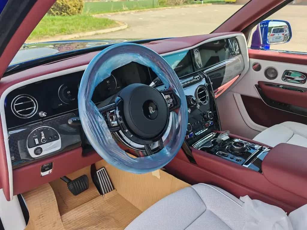 Rolls-Royce Cullinan Black Badge Series II - Sofort !!! 04/2026-photo-8