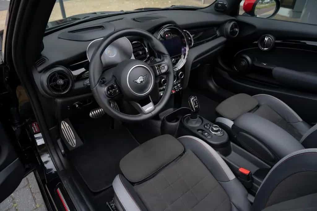 MINI John Cooper Works Cabrio 231pk 06/2022-photo-29